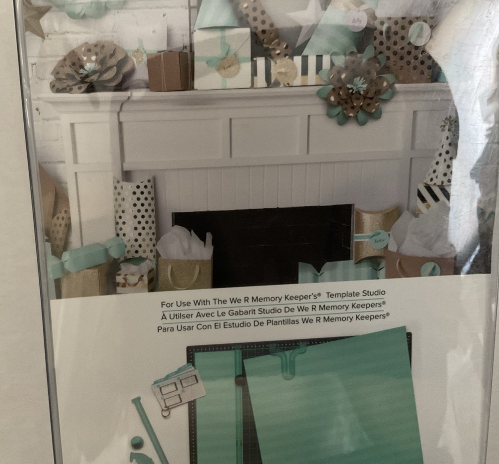 We R Memory Keepers Template Studio Pillow Box Guide