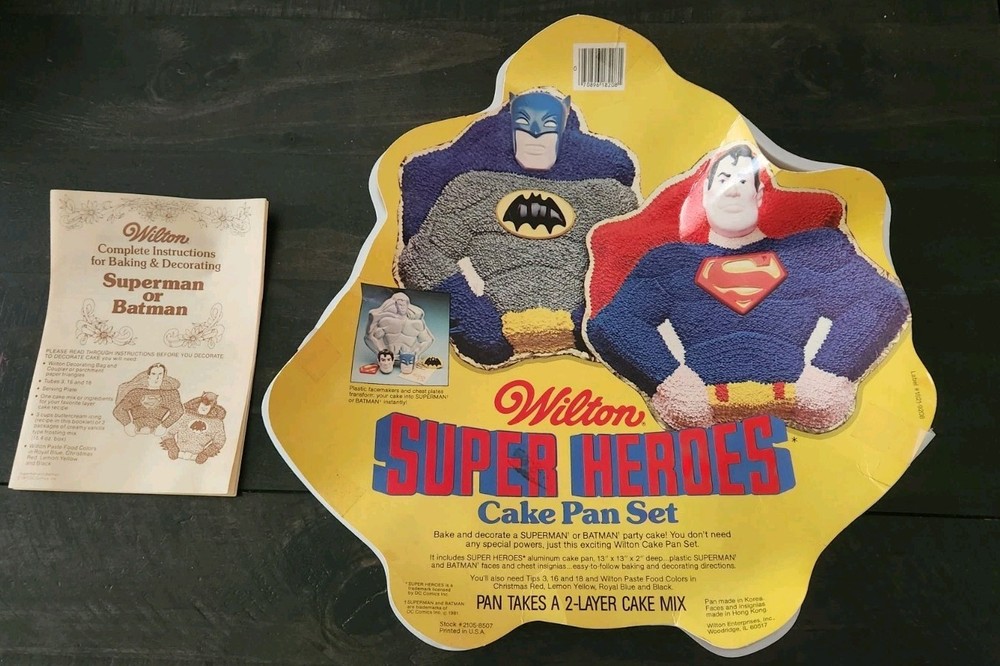 1977 Wilton Superman Cake Pan W/ Instructions