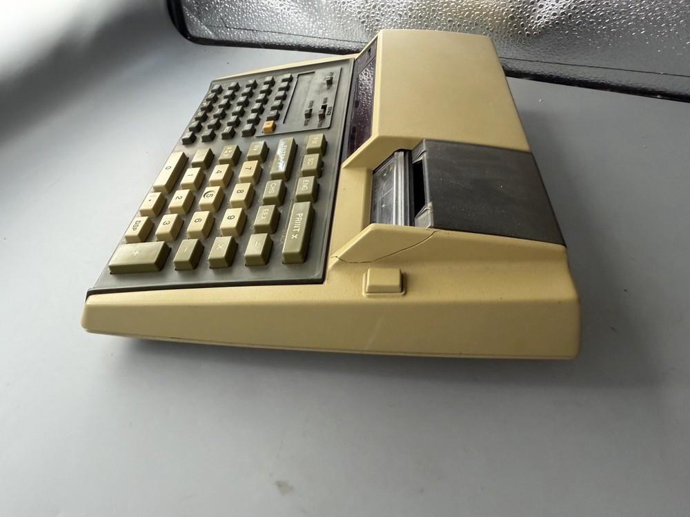 NICE VINTAGE HEWLETT PACKARD 97 CALCULATOR UNTESTED UNIT ONLY