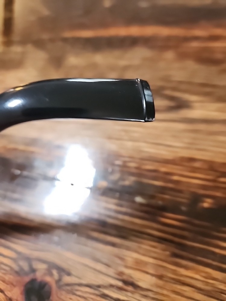 Estate Pipe With Chameleon