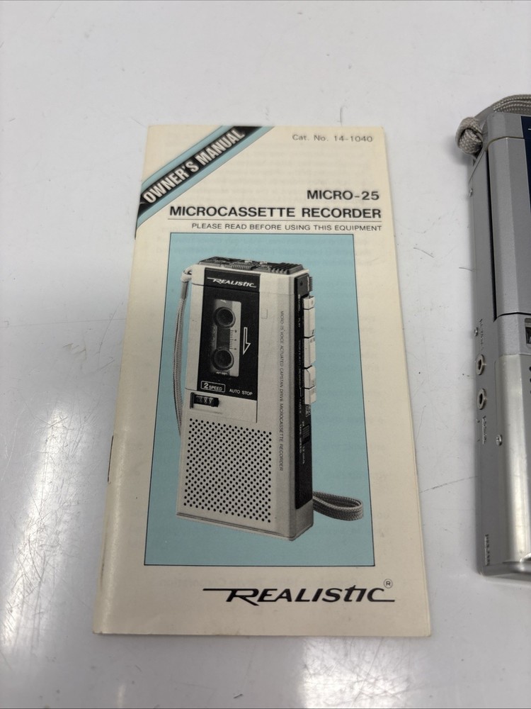 Realistic Micro-25 14-1040 Voice MicroCassette Recorder Untested