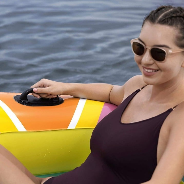 Hydro Force 4-Person Inflatable Island