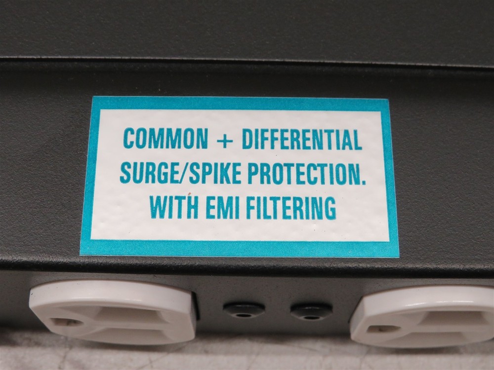 Middle Atlantic PD-915R Power Distribution Unit