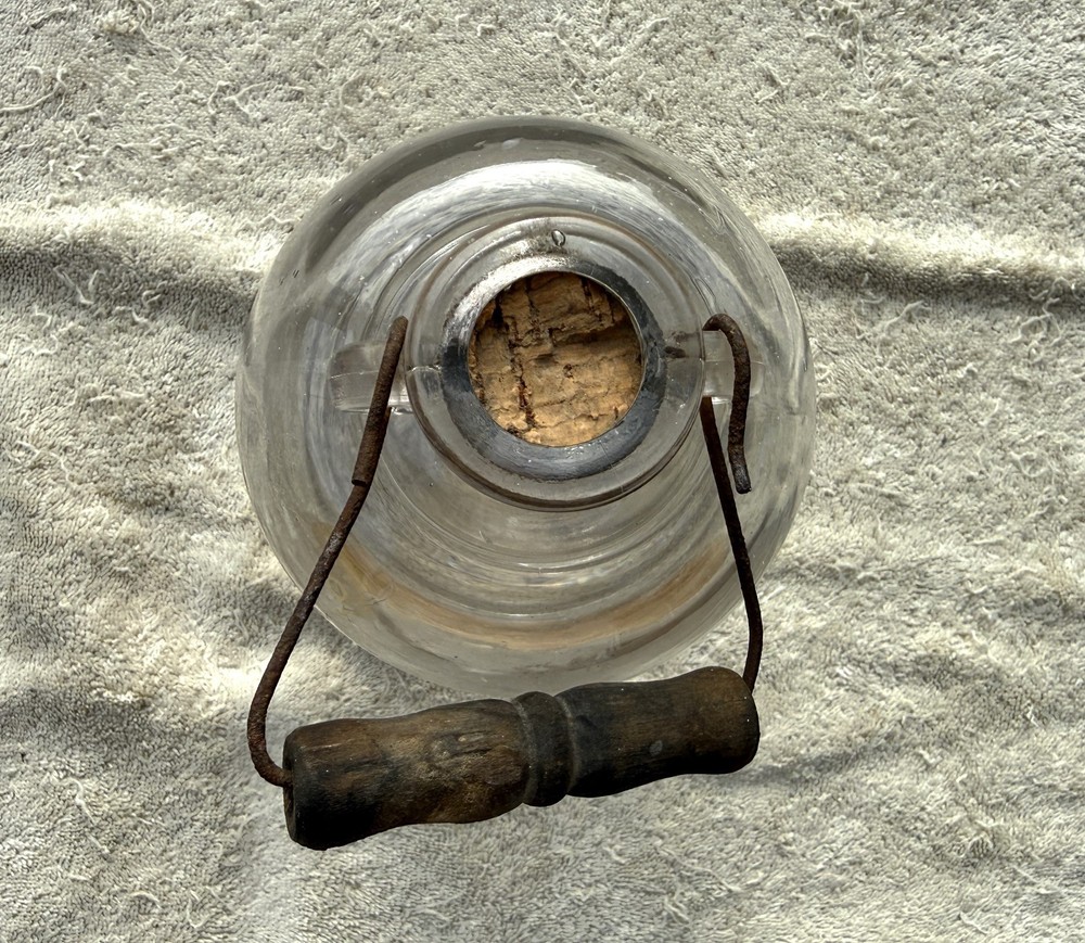 VINTAGE HAND BLOWN GLASS KETTLE WISKEY CONTAINER