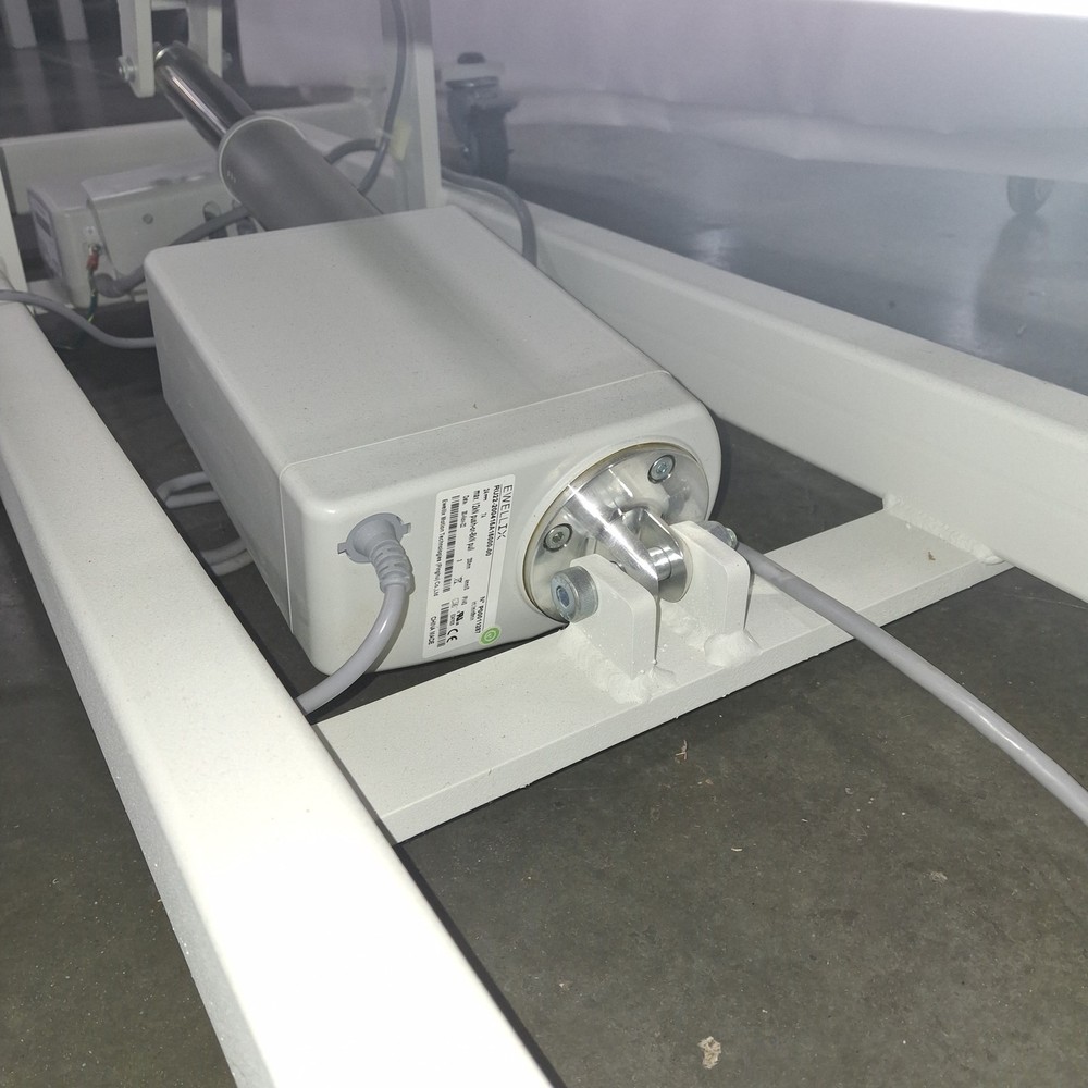 Armedica AM368 Bariatric Treatment Table