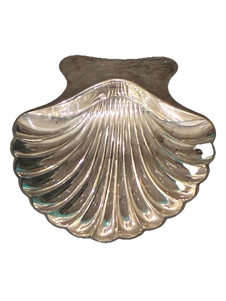 Pair Tiffany & Co. Makers Sterling Silver Footed Shell Dishes Style 22479L Box