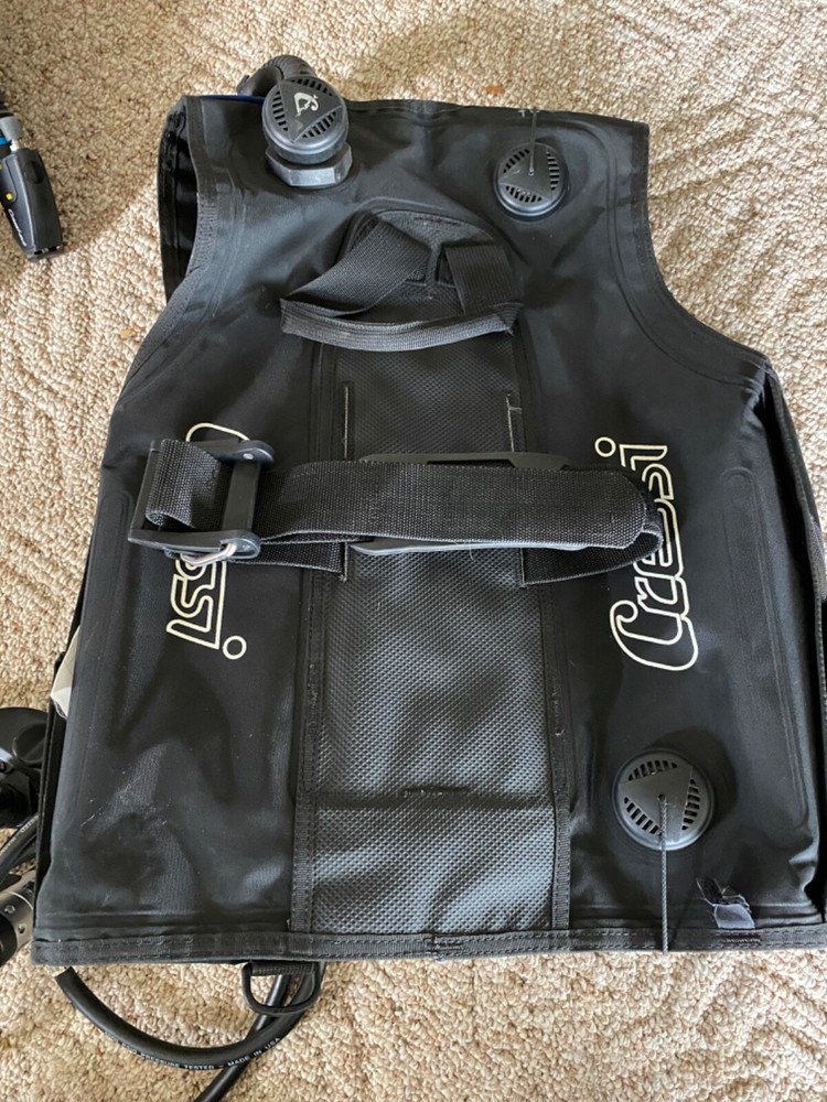 Medium Cressi BCD and 1st and 2nd stage regulator package