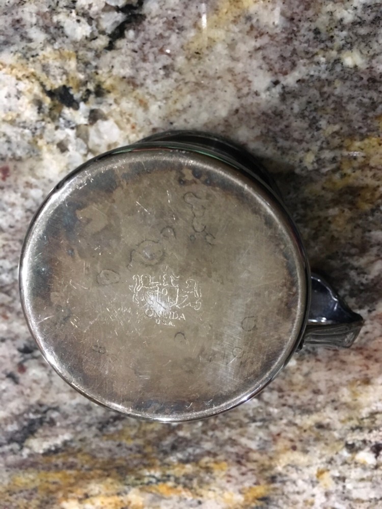 Vintage Oneida Silver Plated Baby Cup