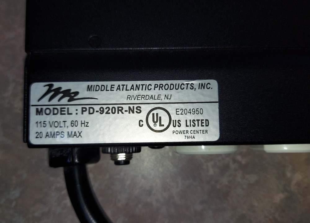 Middle Atlantic PD-920R Rackmount Power 9 Outlet 20A Basic Surge Protector