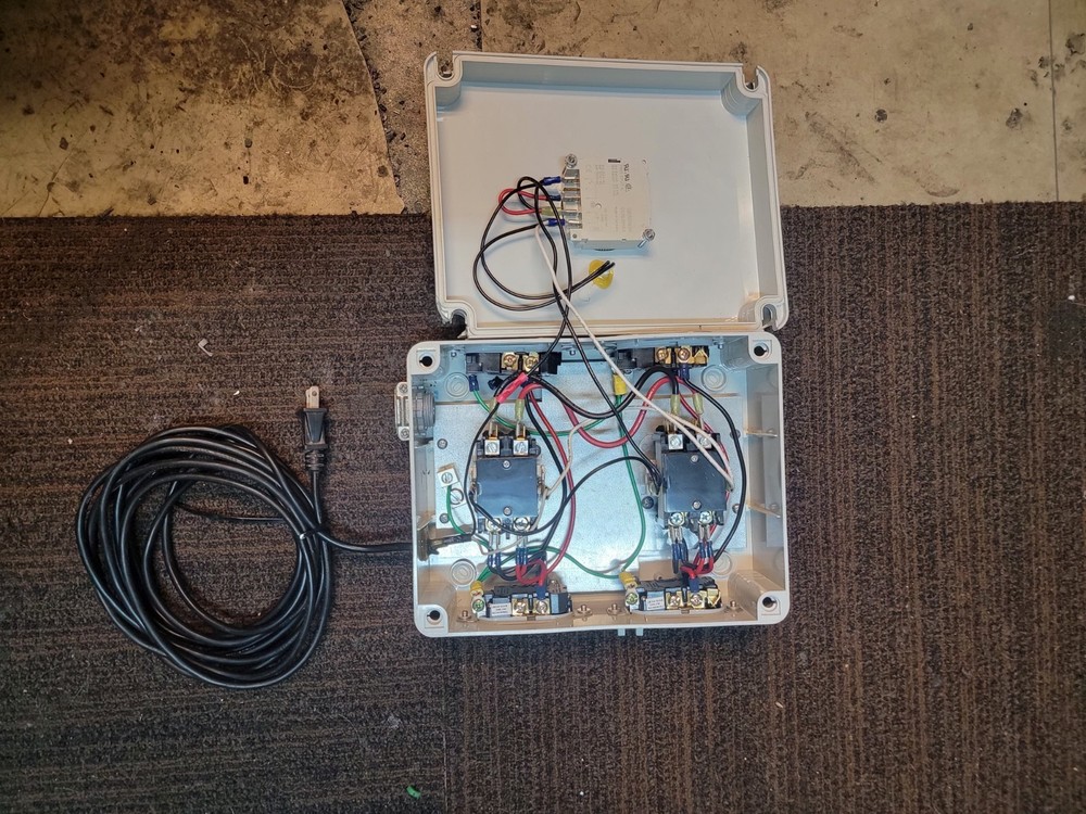 MLC-8XT Master Lighting Controller 120/240 Volt 50 Amp