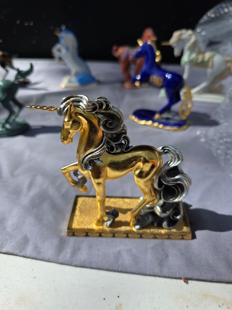 Choice Franklin Mint Unicorn Treasury Figurine