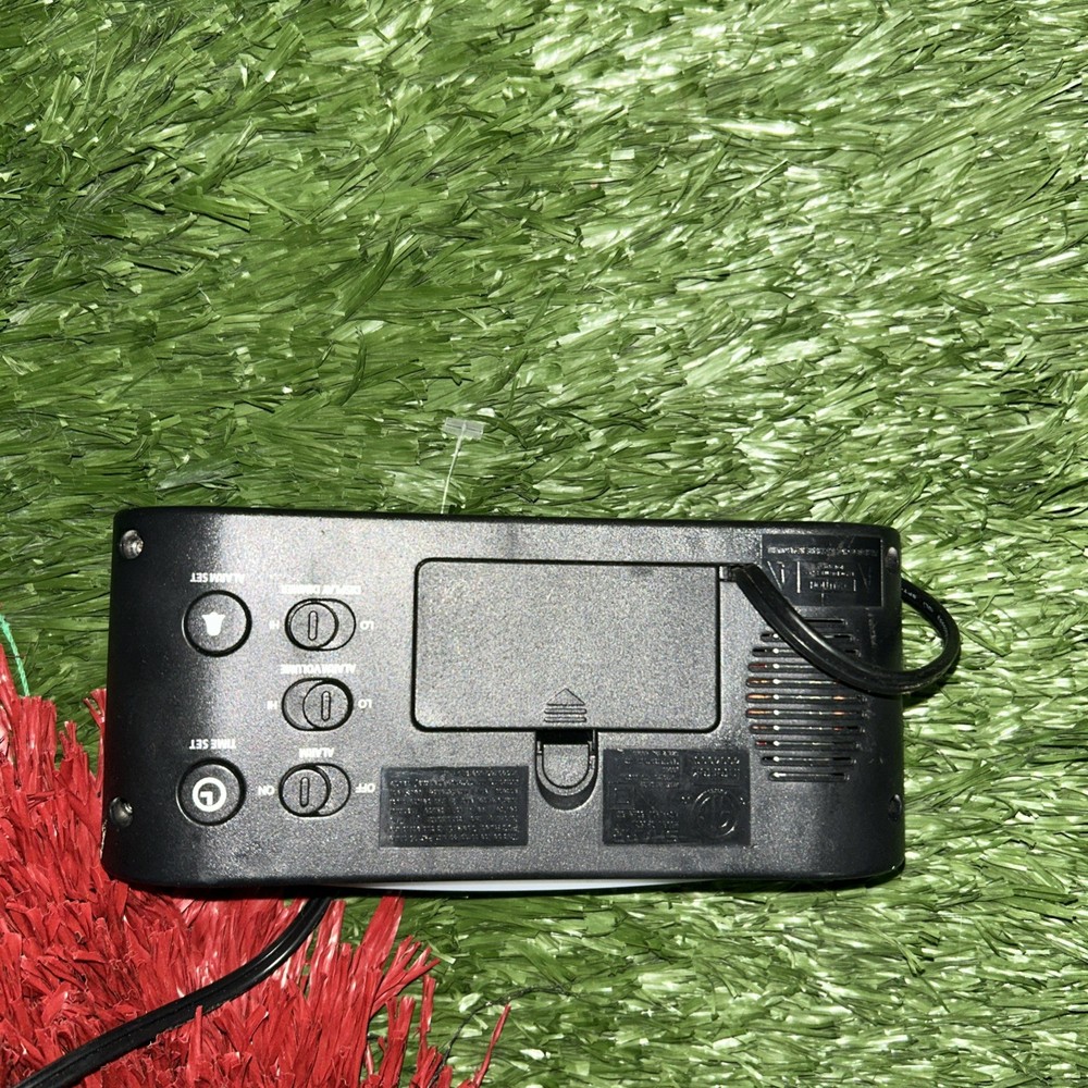 sharp alarm clock digital