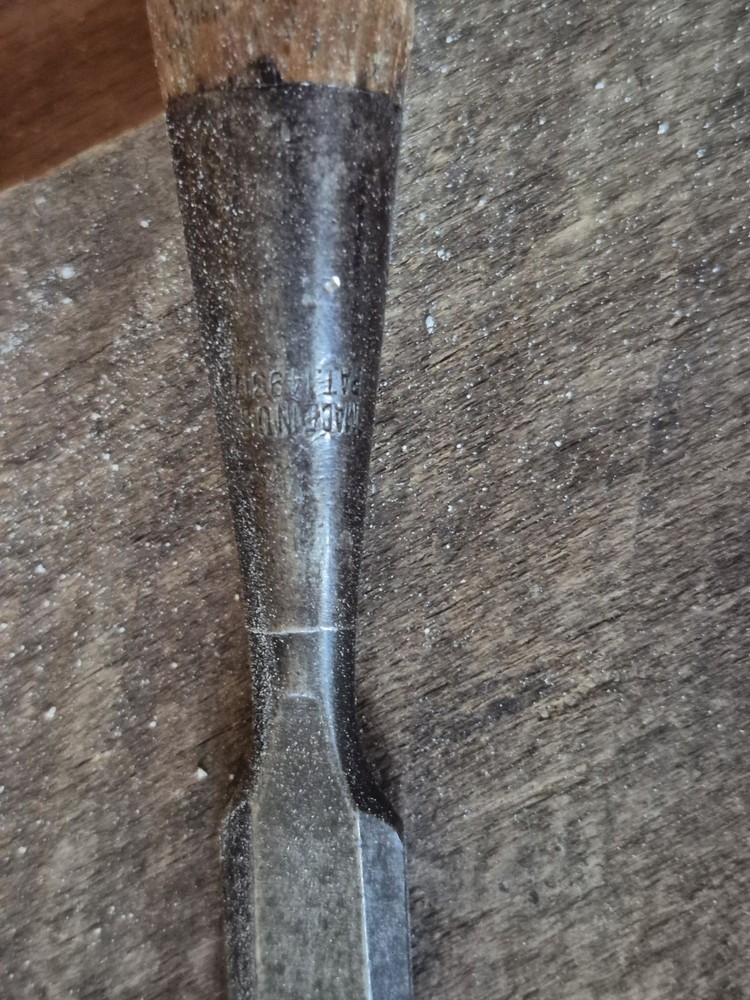 2 Vintage Stanley Chisels.