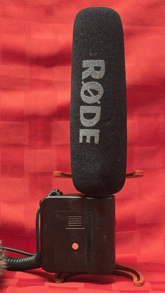 RØDE VideoMic Directional Microphone w/ DeadCat Windshield Tested