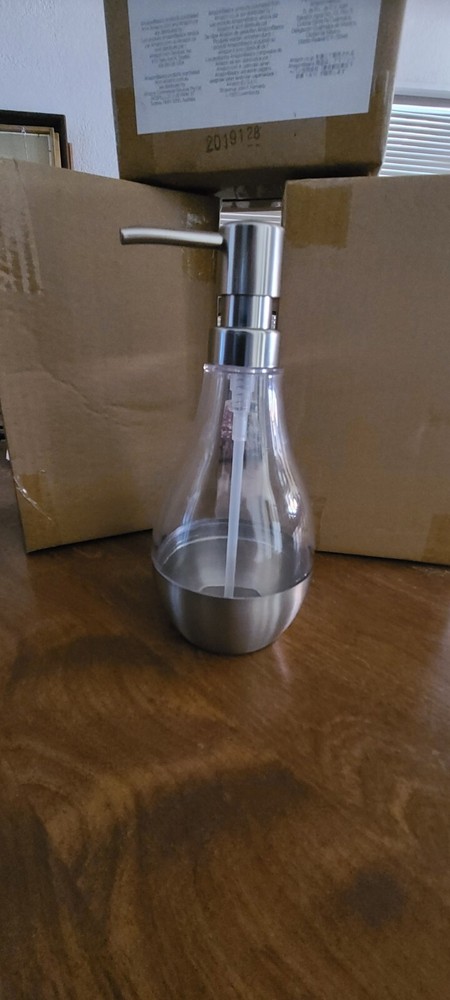 AmazonBasics 10 Ounce Soap Pump Pivoting Reusable Refillable NEW