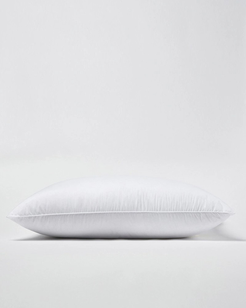 NWOT Quince Luxe Goose Down Pillow Standard Size Soft/Medium