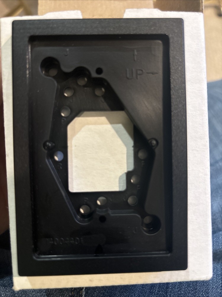 Convertastat Wall Plate, Black