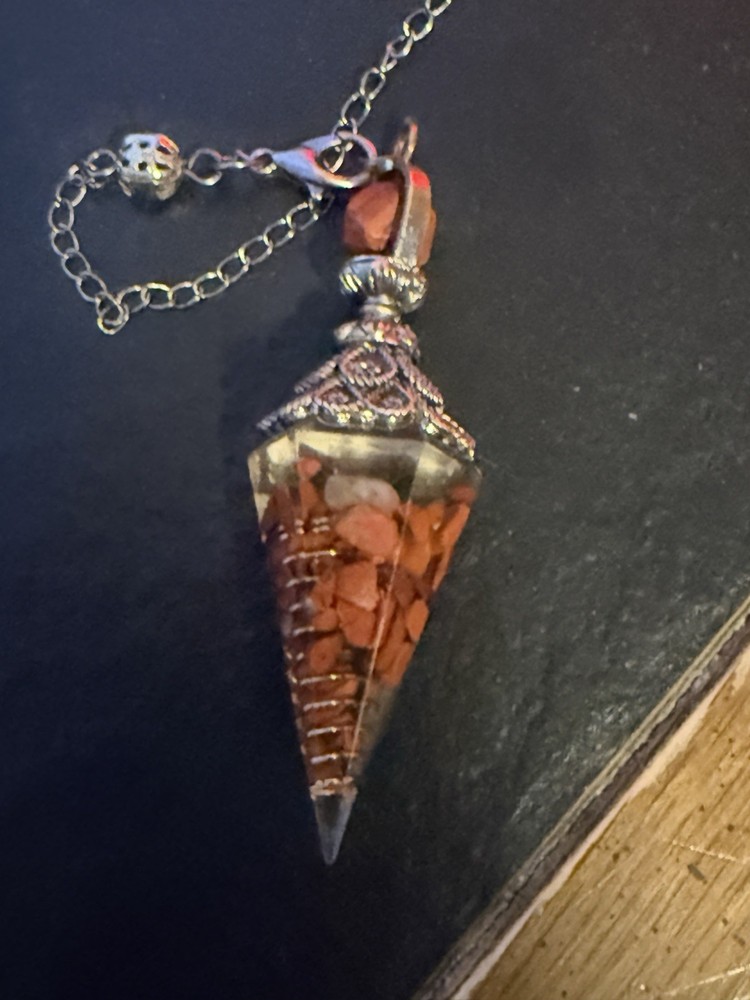 Hexagonal Pointed Cone Red Jasper Crystal Spiritual Divination Pendulum