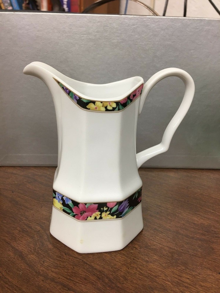 Christopher Stuart Midnight Garden Y0035 Creamer