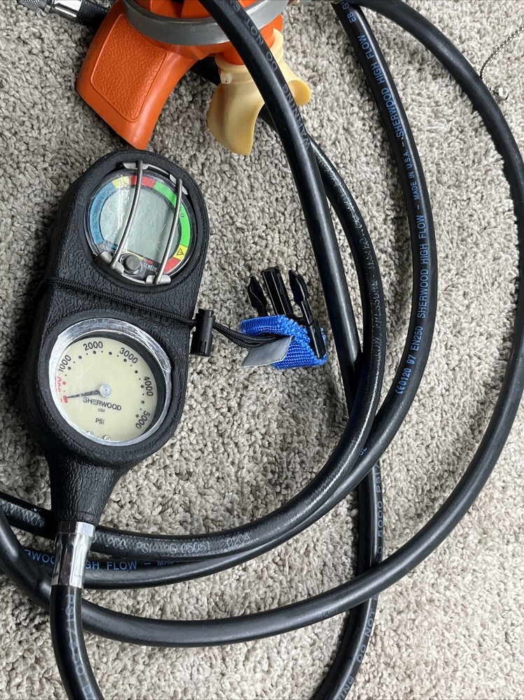 Sherwood Scuba Regulator "Octopus" w/ Compass + 82632