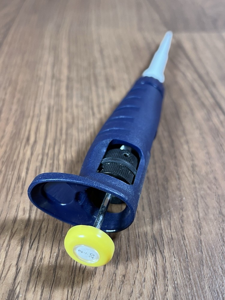 Gilson Pipetman 2-10 µL Adjustable