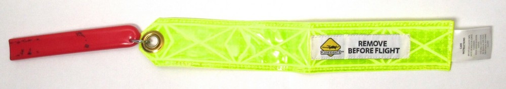 PLANE SIGHTS Remove Before Flight Streamer Pilot Tube Plug Square Authentic (B)