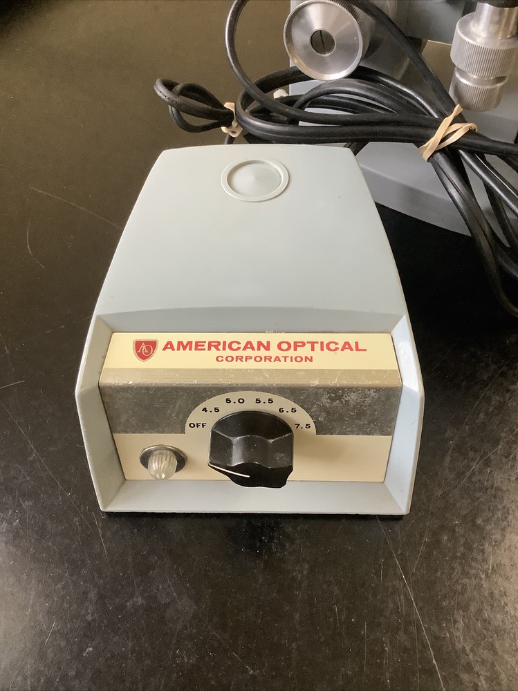 AO Spencer Binocular Microscope with Transformer