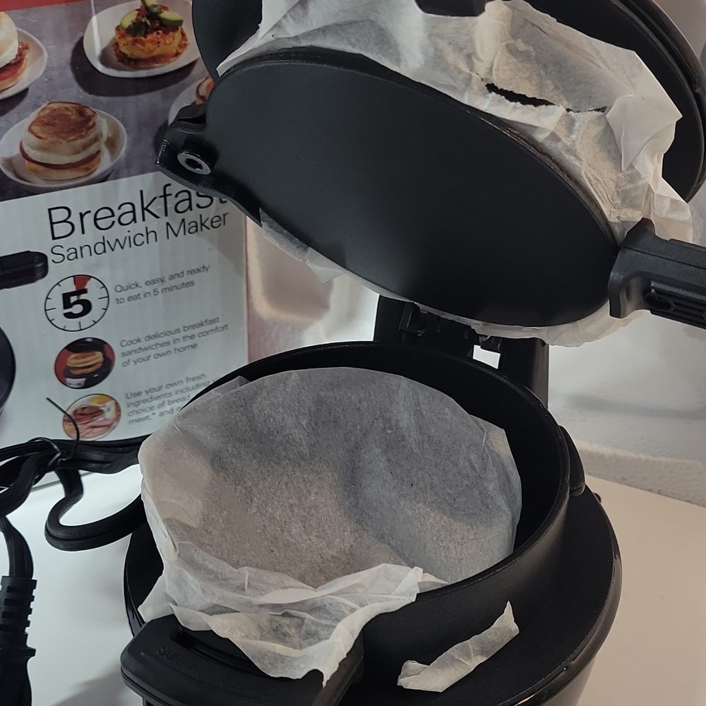 Hamilton Beach Breakfast Sandwich Maker 25475 Open Box Complete Tested Clean