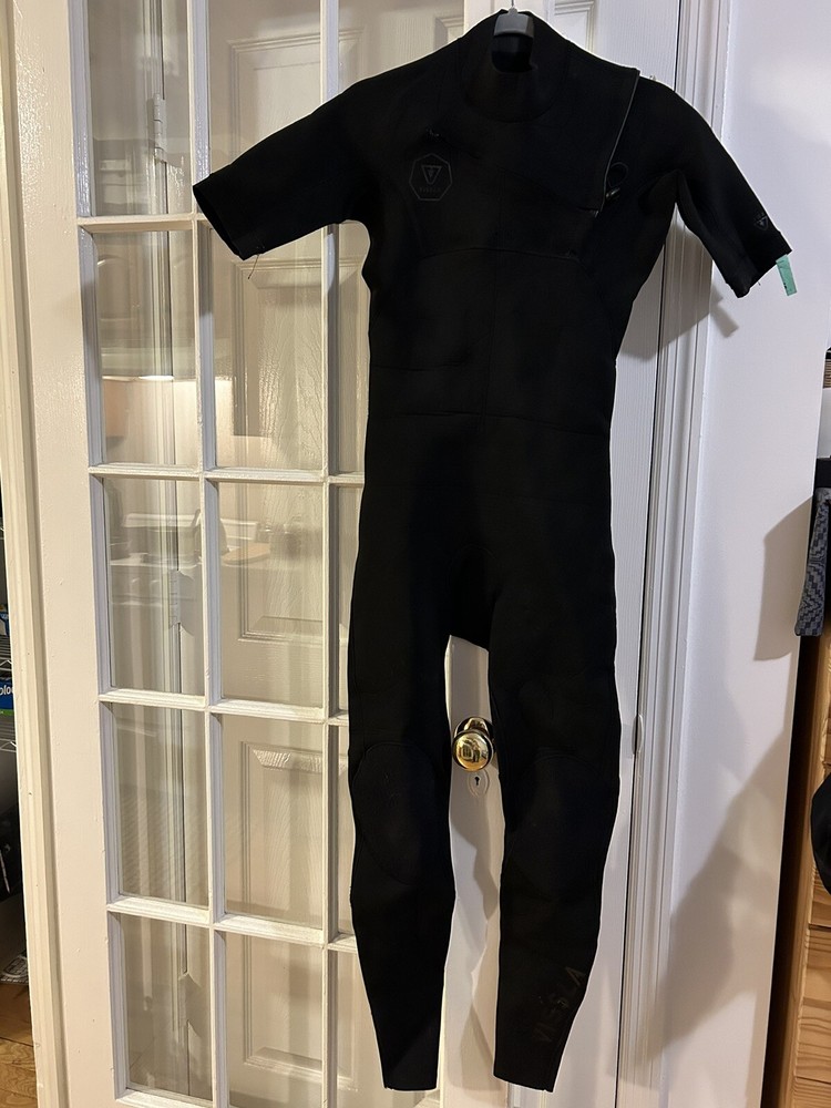 Vissla 7 Seas 2/2 Short Sleeve Full Suit Front Zip Size Small