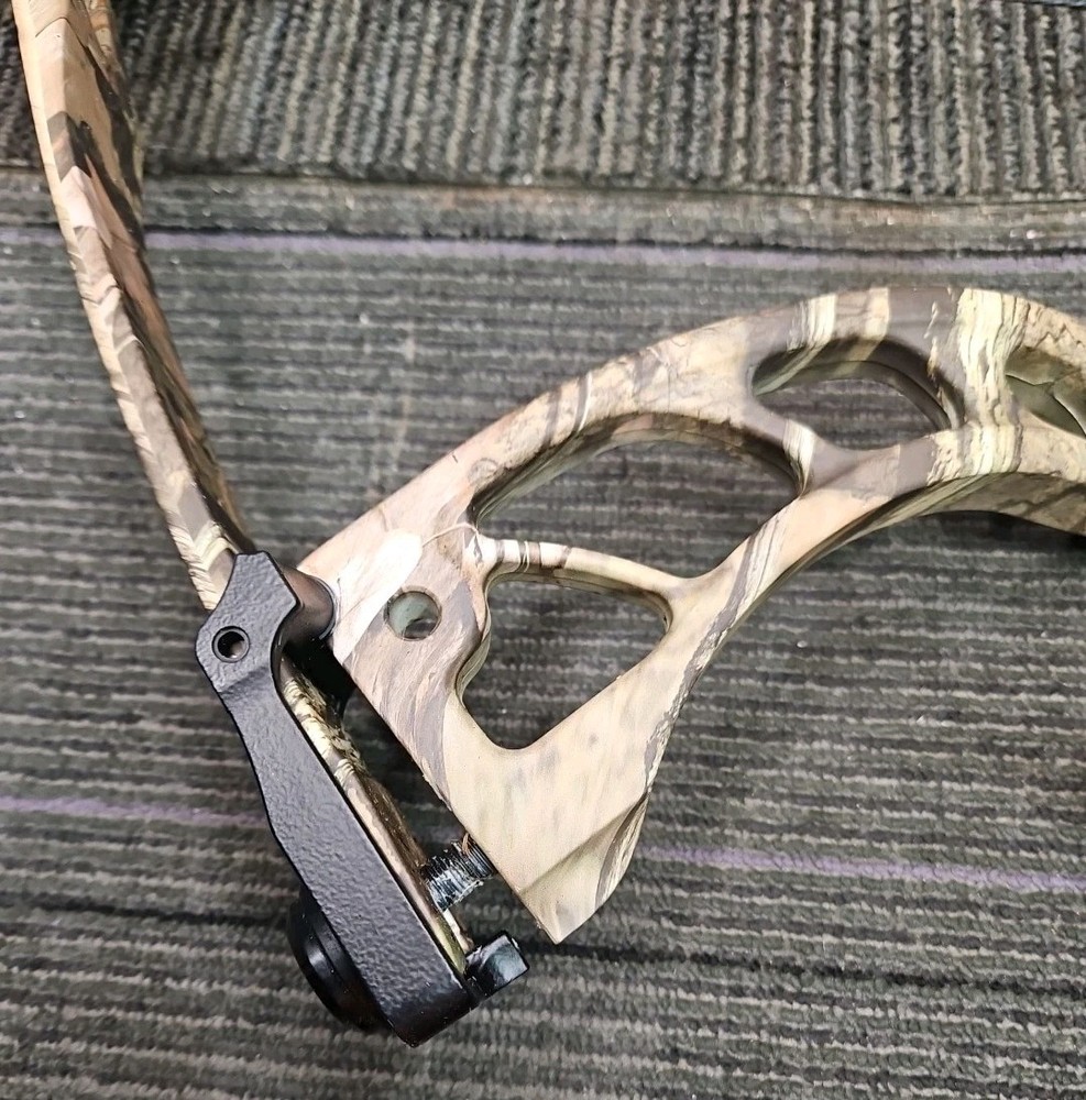 PSE Archery Rally Hunting & Target Compound Bow with Soft Case