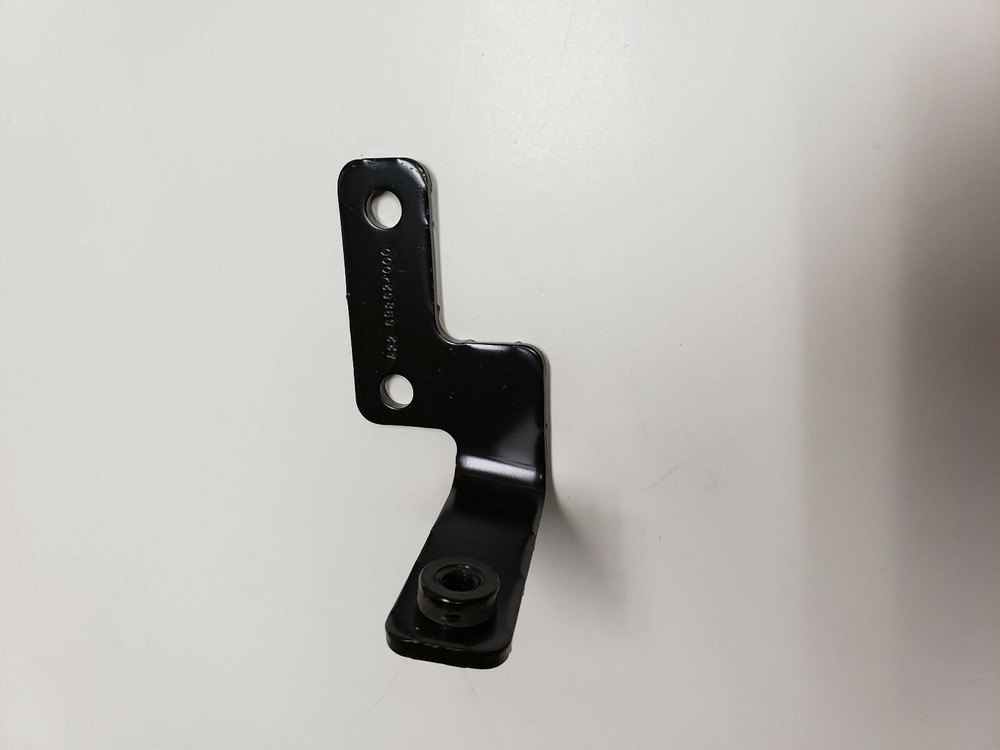A22-69862-000 FREIGHTLINER BRACKET AC-H02 MID PIPE