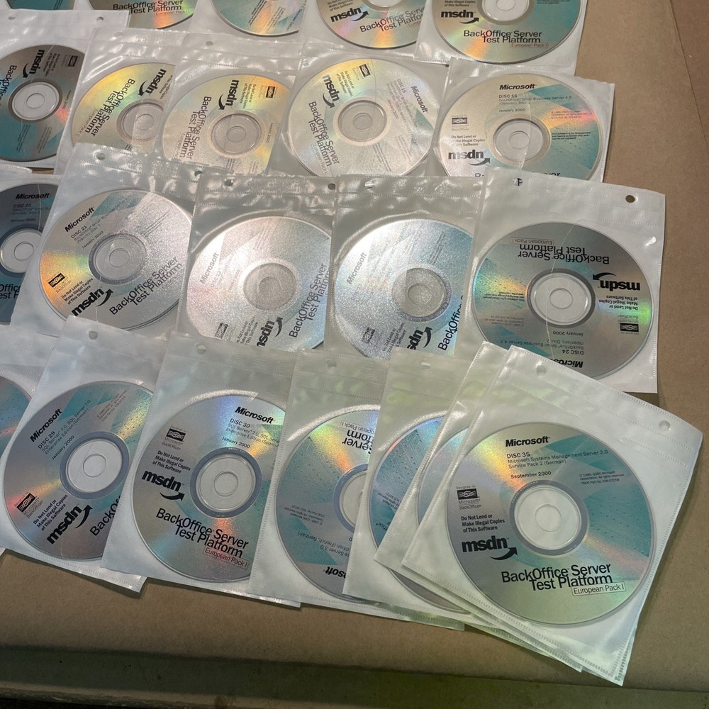 Microsoft MSDN Back Office Server Test Platform Discs 1-35 Jan. 2000 Euro Pack I