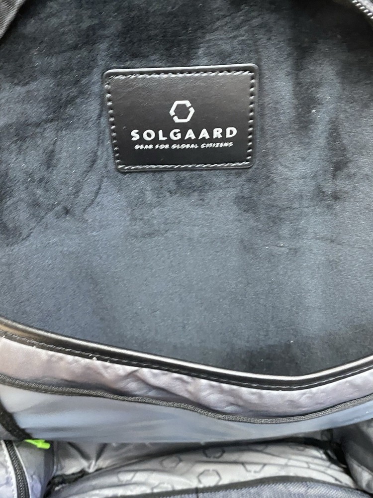 Solgaard Lifepack Black Backpack With Solarbank Excellent Condition