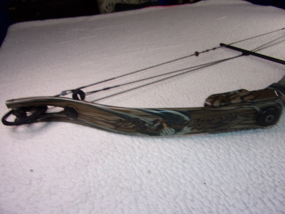 Golden Eagle Hawk System Compound Bow