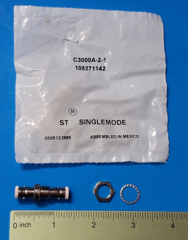 (2 PCs) COUPLER , SINGELMODE COUPLER ,  LUCENT   105271142 / C3000A-2-1