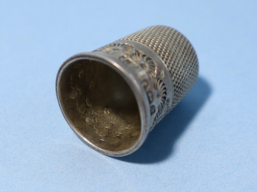 Victorian 1900 Sterling Silver Thimble with Floral Pattern Size 9 #ESK201