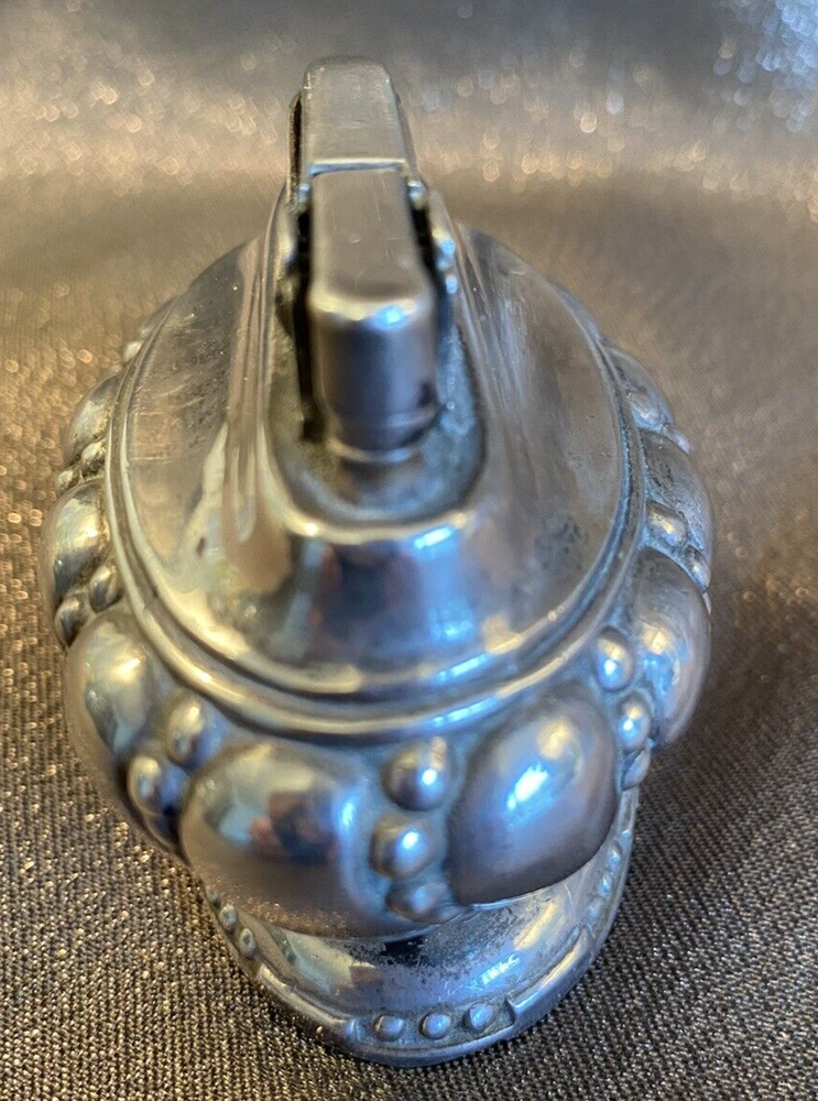 Vintage Ronson Waldorf Table Silver Plate Lighter