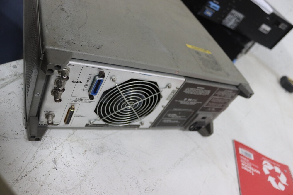 HP 8753B NETWORK ANALYZER WORKING