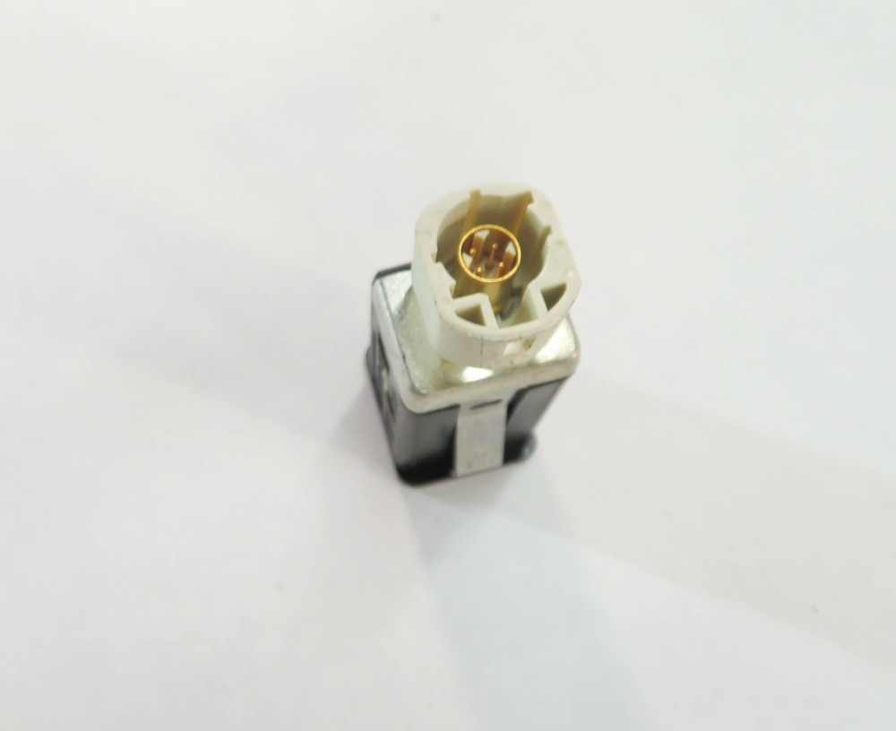 2009 BMW 750i (F01) USB IN INPUT JACK