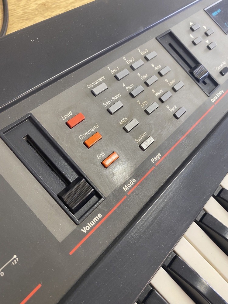 Ensoniq EPS Performance Sampler Keyboard