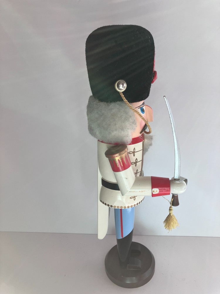 15" Seiffener Germany Soldier w/Sword Nutcracker