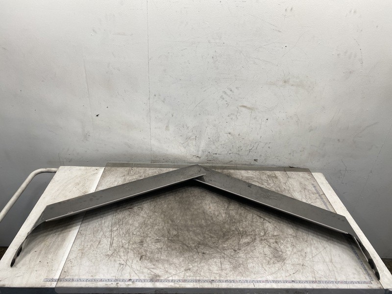 2010 Peterbilt 388 Visor (654-10793)
