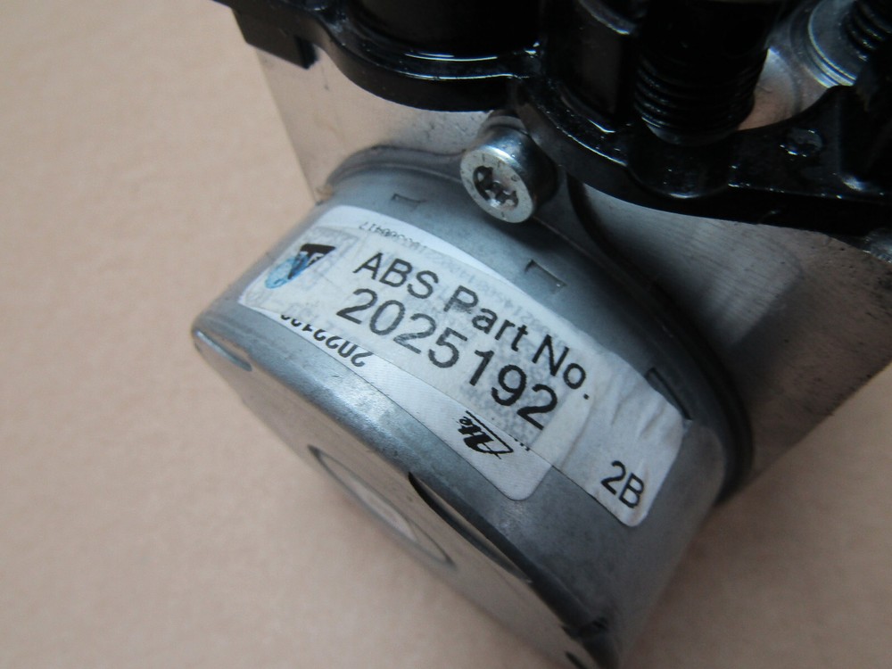 Triumph Speed Triple 1200 RS 2023 ABS pump control unit module (14078)