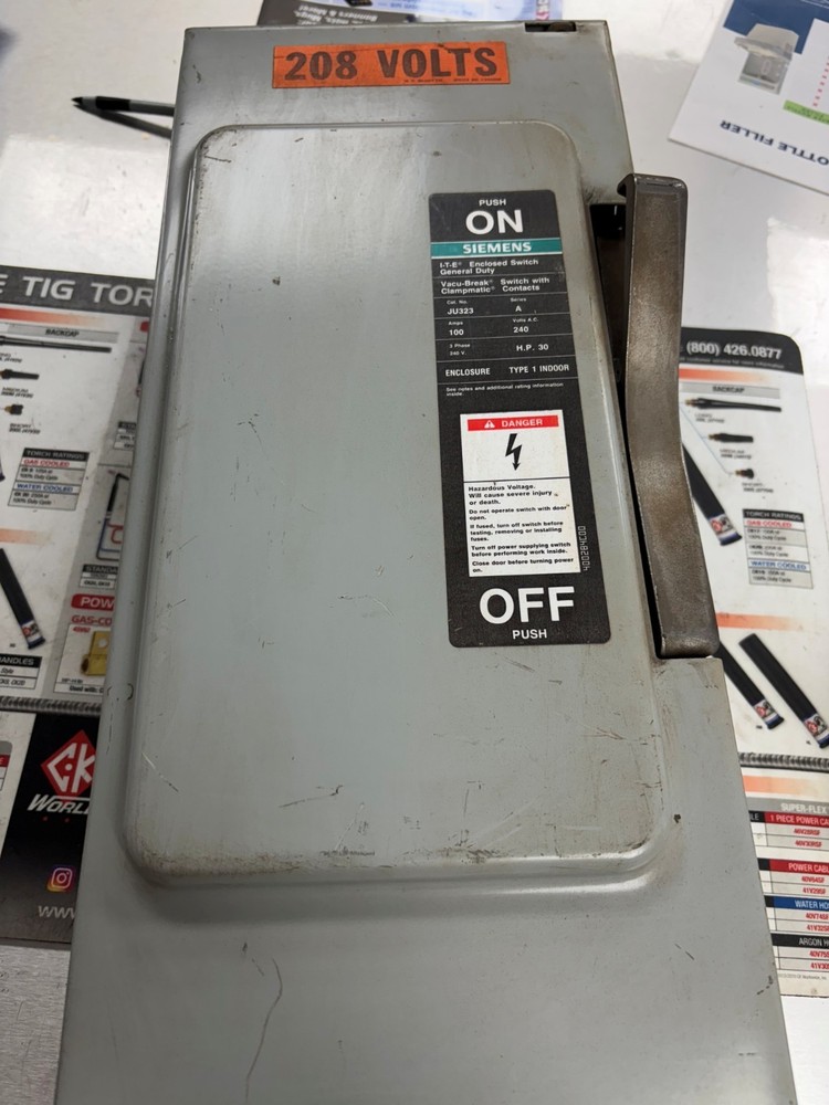 JU323 Siemens GENERAL DUTY ENCLOSED SWITCH