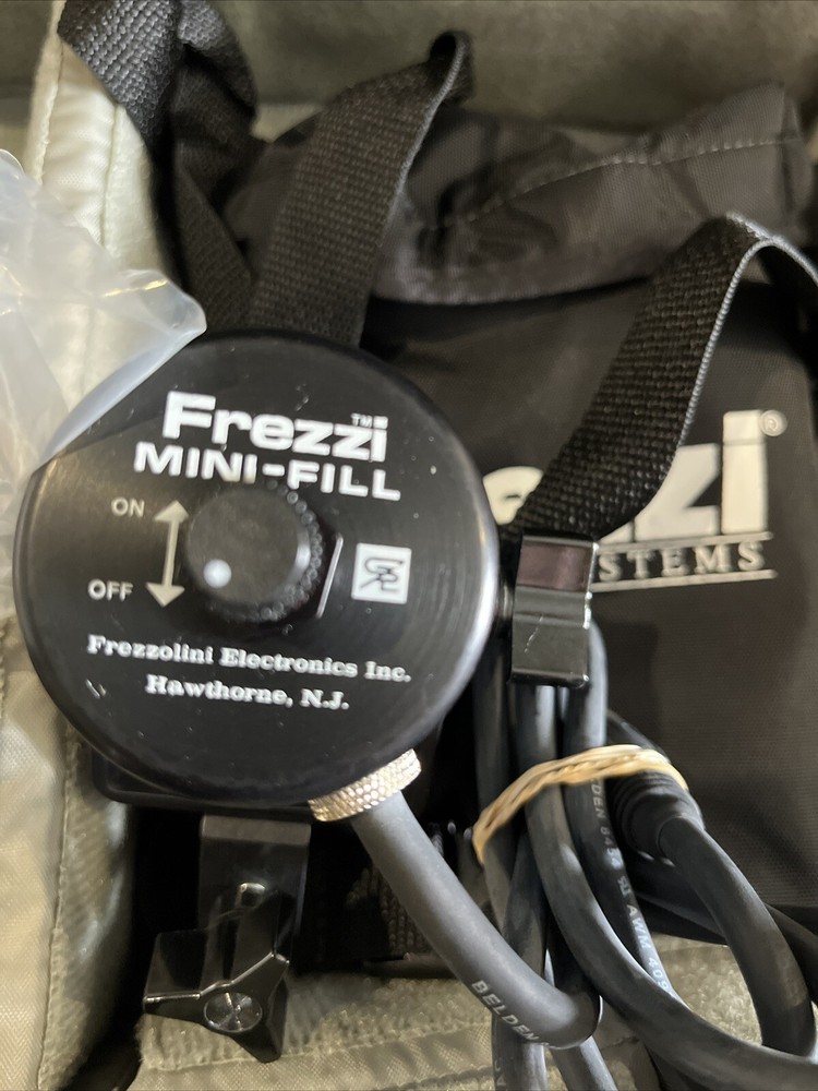 Frezzi Dimmer Mini-Fill On-Camera Light Kit With Case