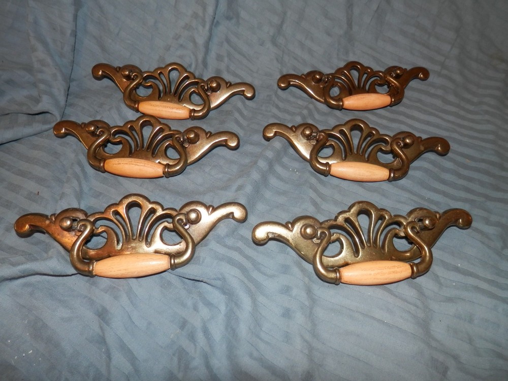 Cont .B. 1992  Drawer Pull handles knobs Cabinet Door brass?