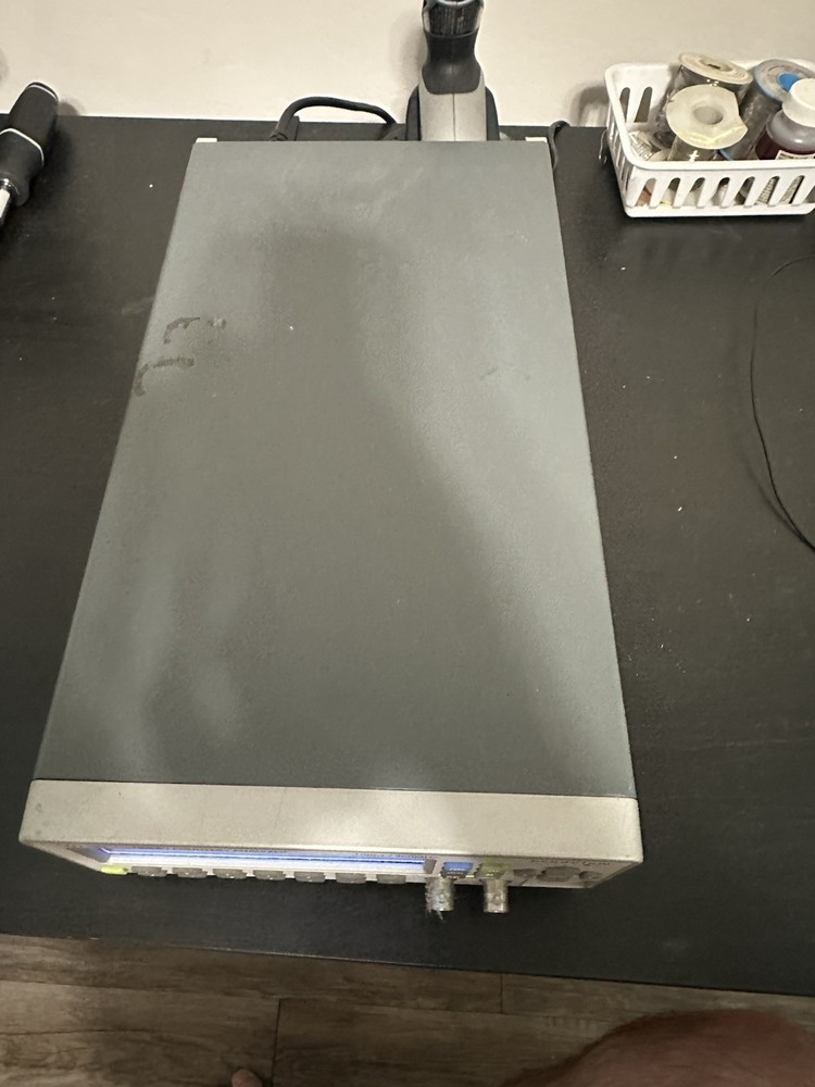 PENDULUM CNT-90 TIMER/COUNTER/ANALYZER Damaged Screen