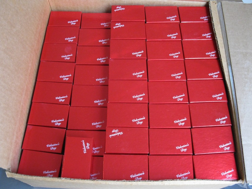 Valantine's Day Gift Boxes small OS Red with Logo 180 Items