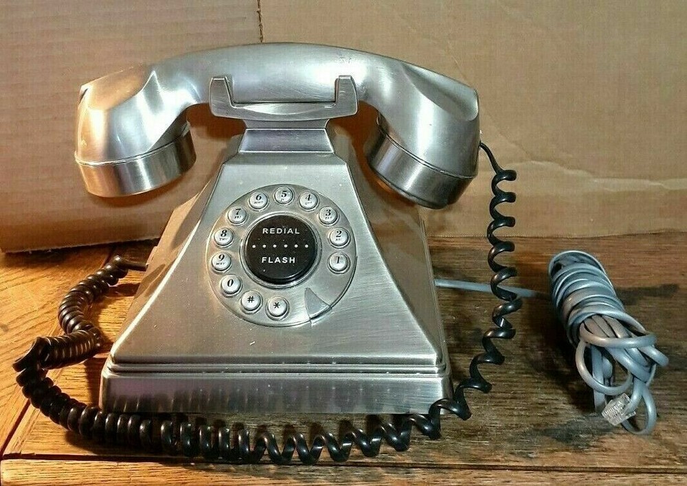 Brushed Silver Bombay Classic Tiffany Retro Push Button