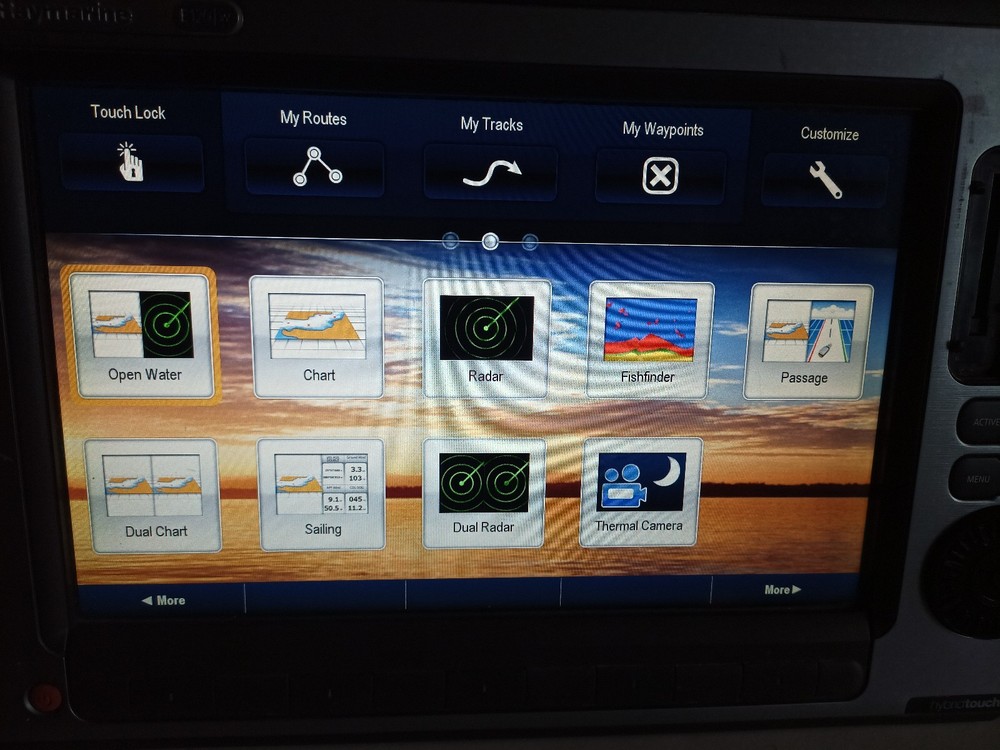 Raymarine E120w Widescreen HybridTouch Chartplotter Multifunction Display